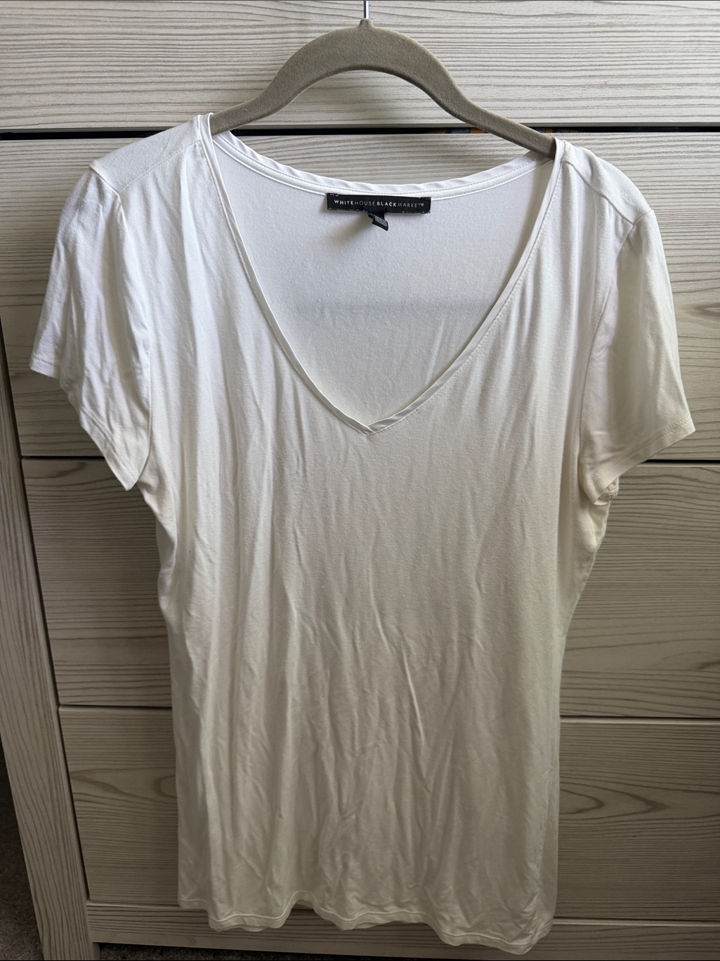 White House Black Market Clean White V-Neck Short Sleeve Tee